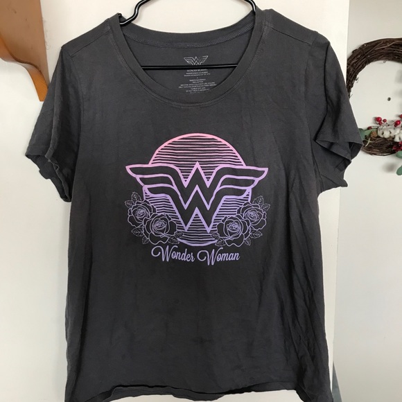 TORRID Wonder Woman top - Picture 1 of 1